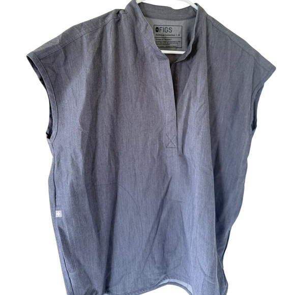 FIGS Rafaela Oversized Scrub Top in Gray - Picture 2 of 7